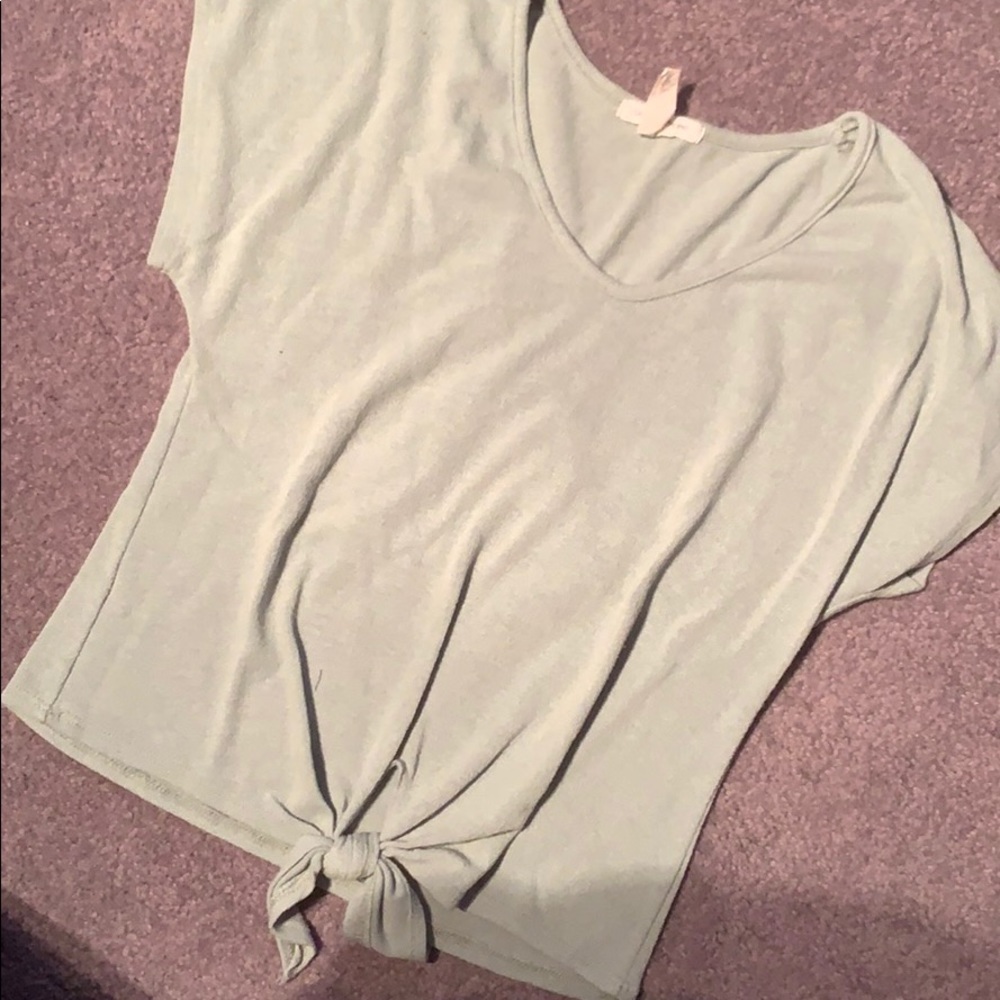 Knotted tshirt
